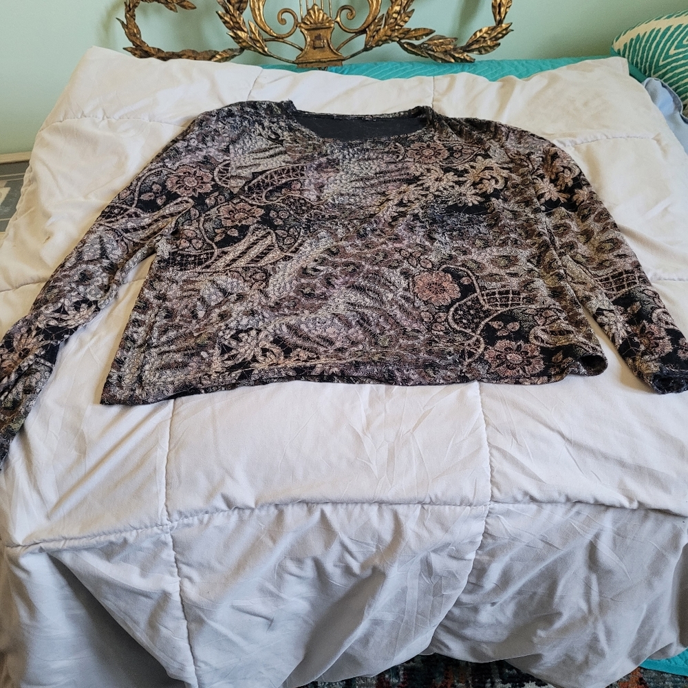 Chico's long sleeved top- Size 3